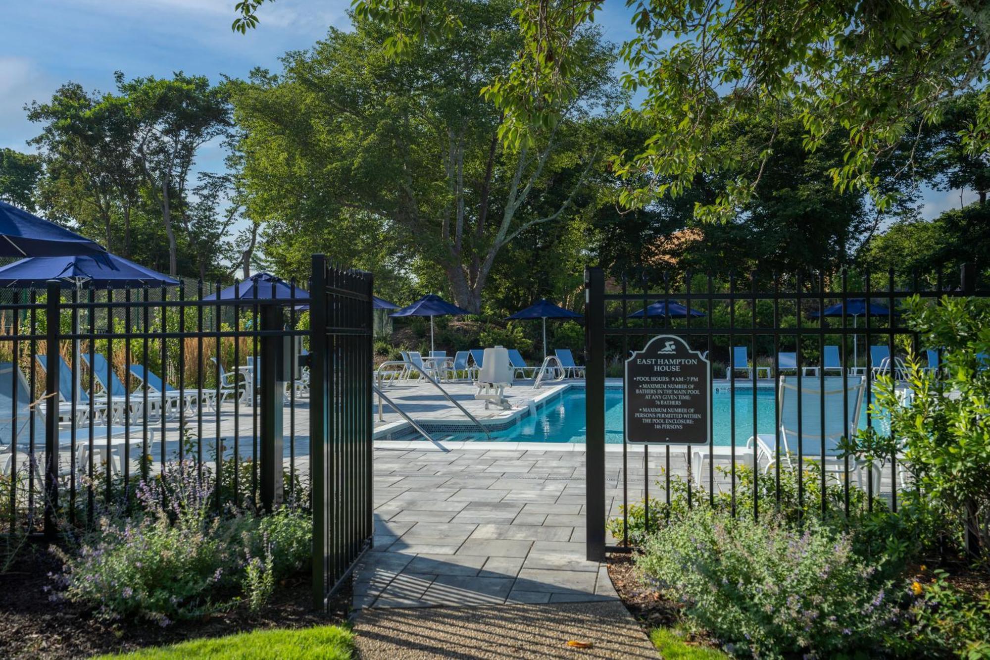 East Hampton House Resort Exterior photo